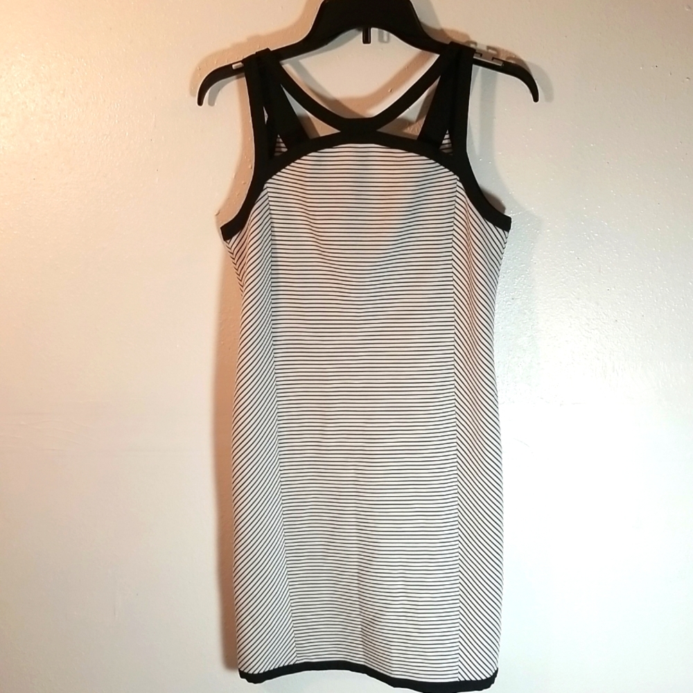 Adrianna Papell classic black/white  pinstriped  mini dress size 2